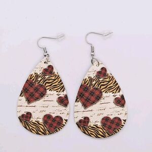 Womens Faux Leather Dangle Earrings Design Both Sides Heart Country Love Jewelry